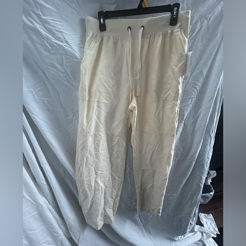 Sanctuary cream linen pants/ Size Large